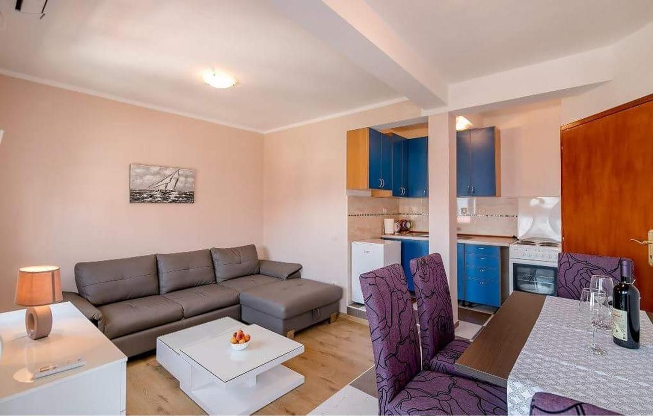 Vasic Apartments Herceg Novi Buitenkant foto