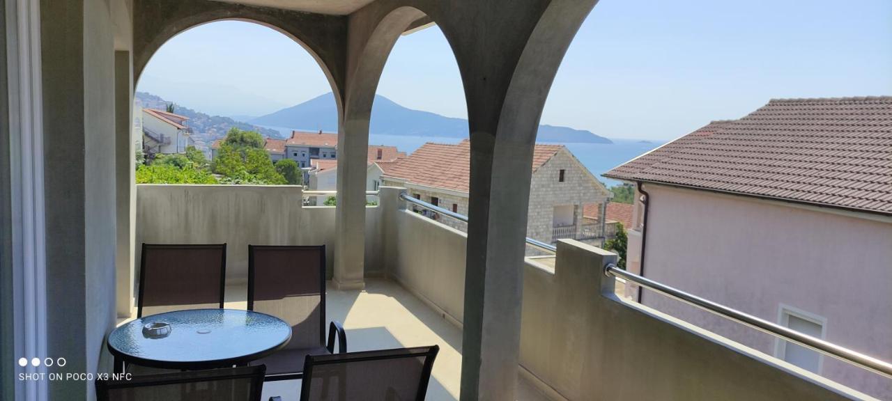 Vasic Apartments Herceg Novi Buitenkant foto