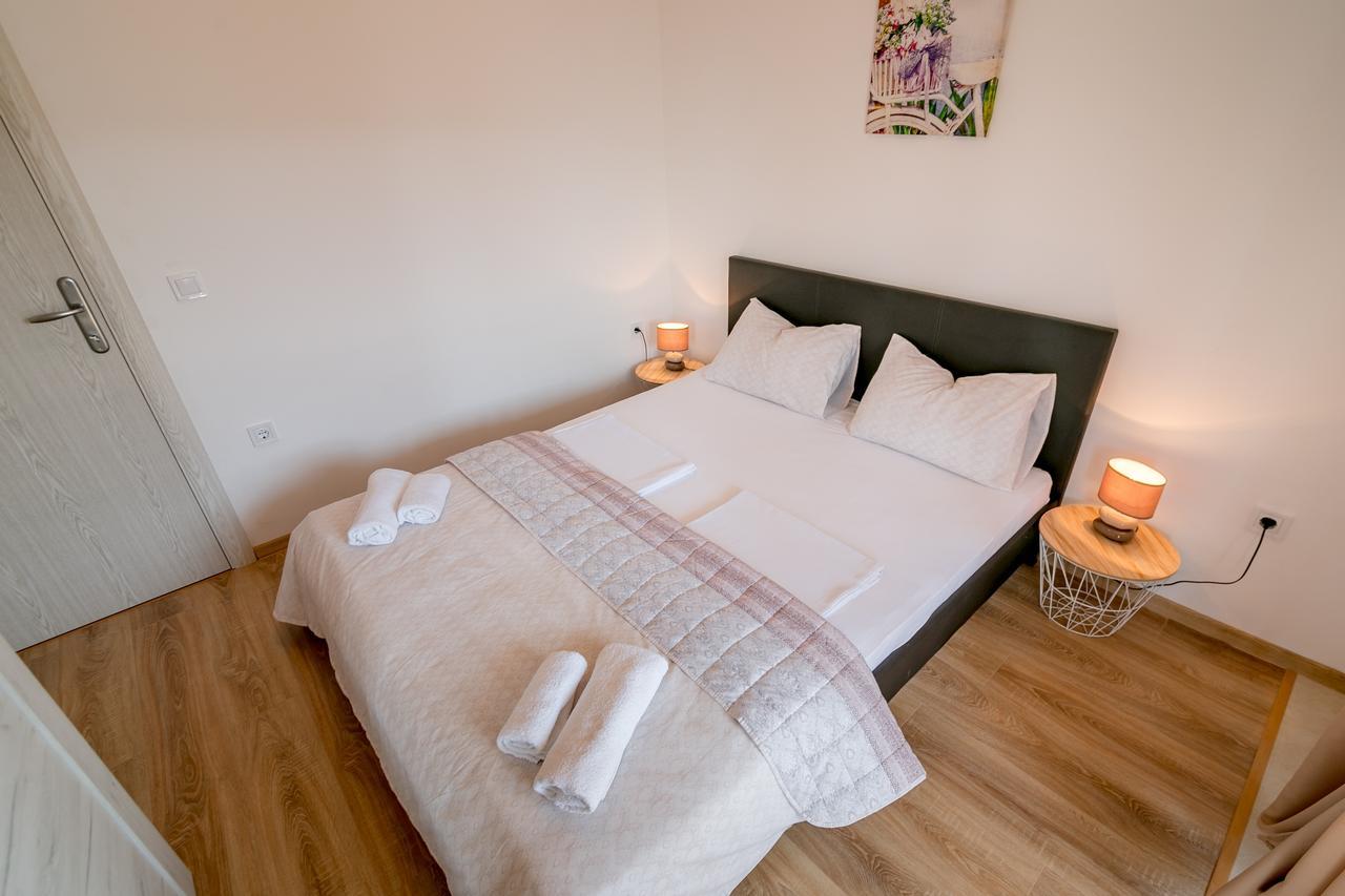 Vasic Apartments Herceg Novi Buitenkant foto